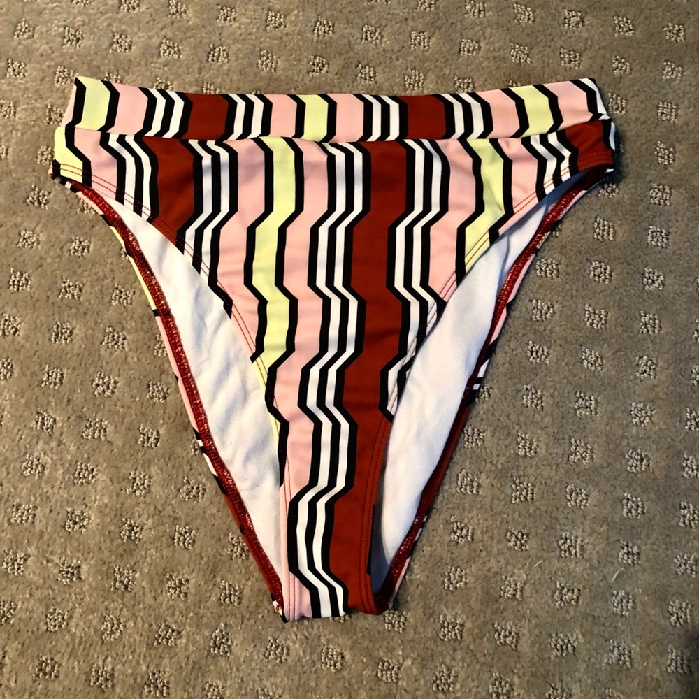 UO Retro Stripe High Cut Bottom Small